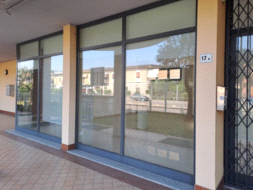Negozio in vendita a Antegnate