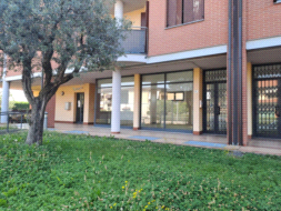 Negozio in vendita a Antegnate