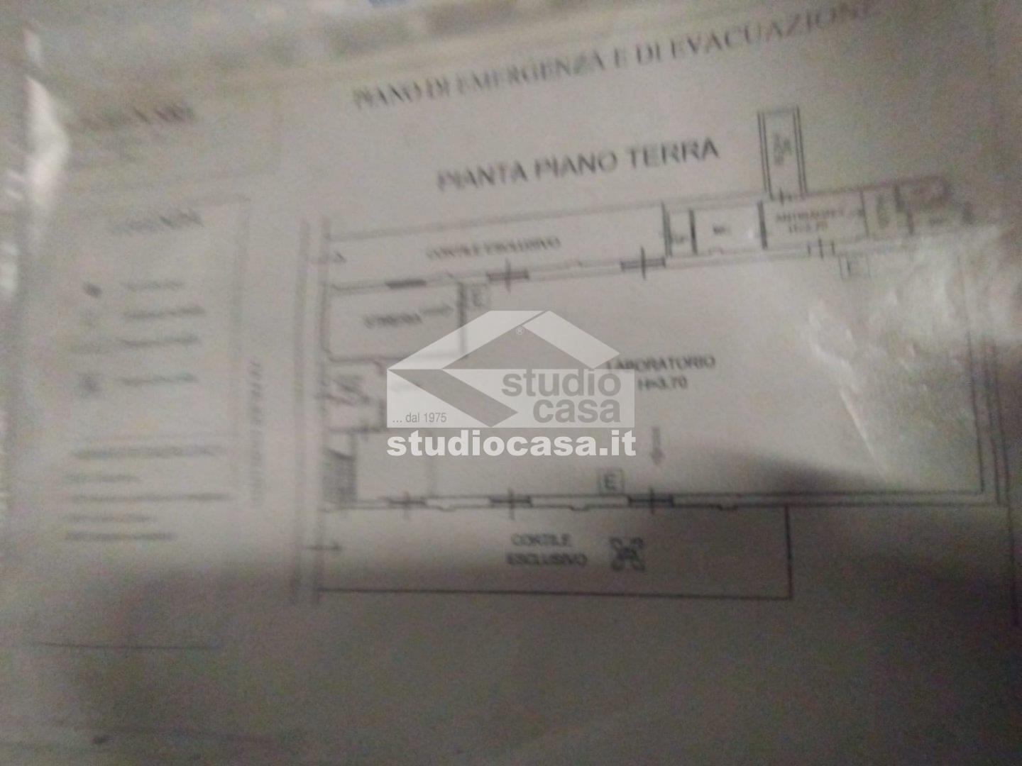 Deposito in affitto a Linarolo