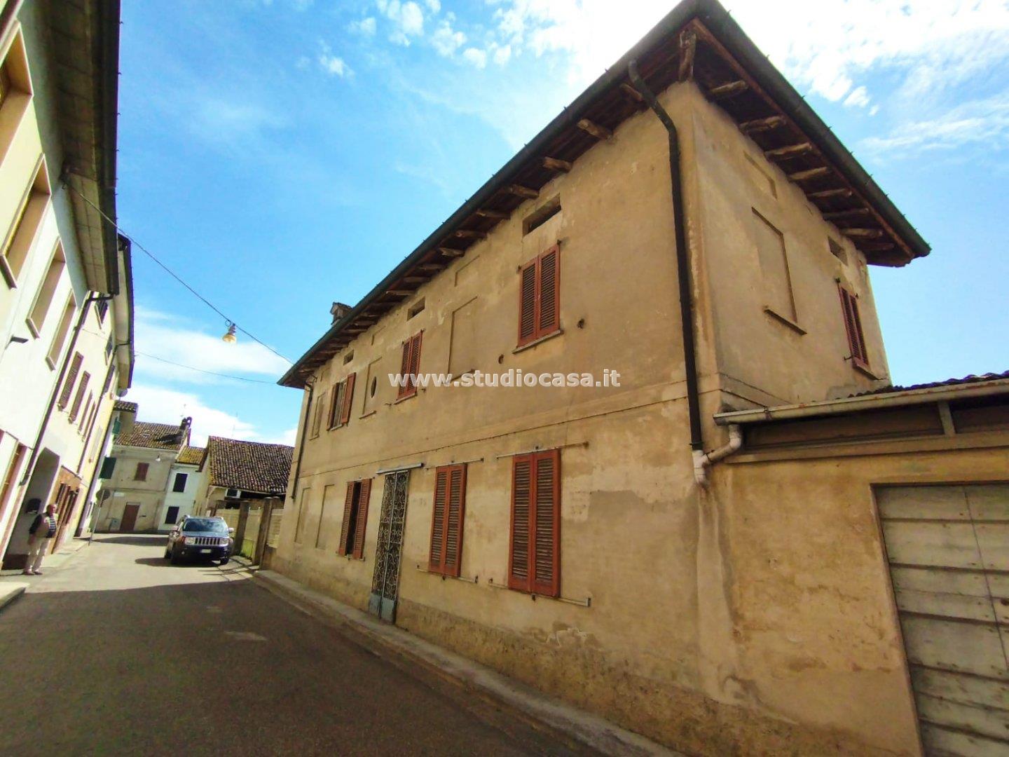 Casa Plurifamiliare in vendita a San Zenone al Po