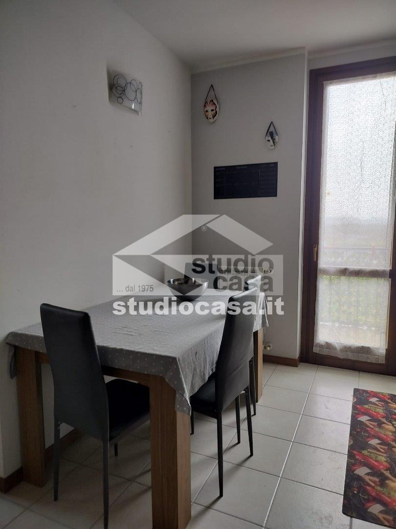 Appartamento in affitto a Roncaro