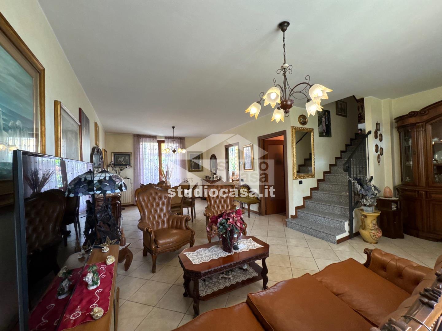Villa a schiera di testa in vendita a Ricengo