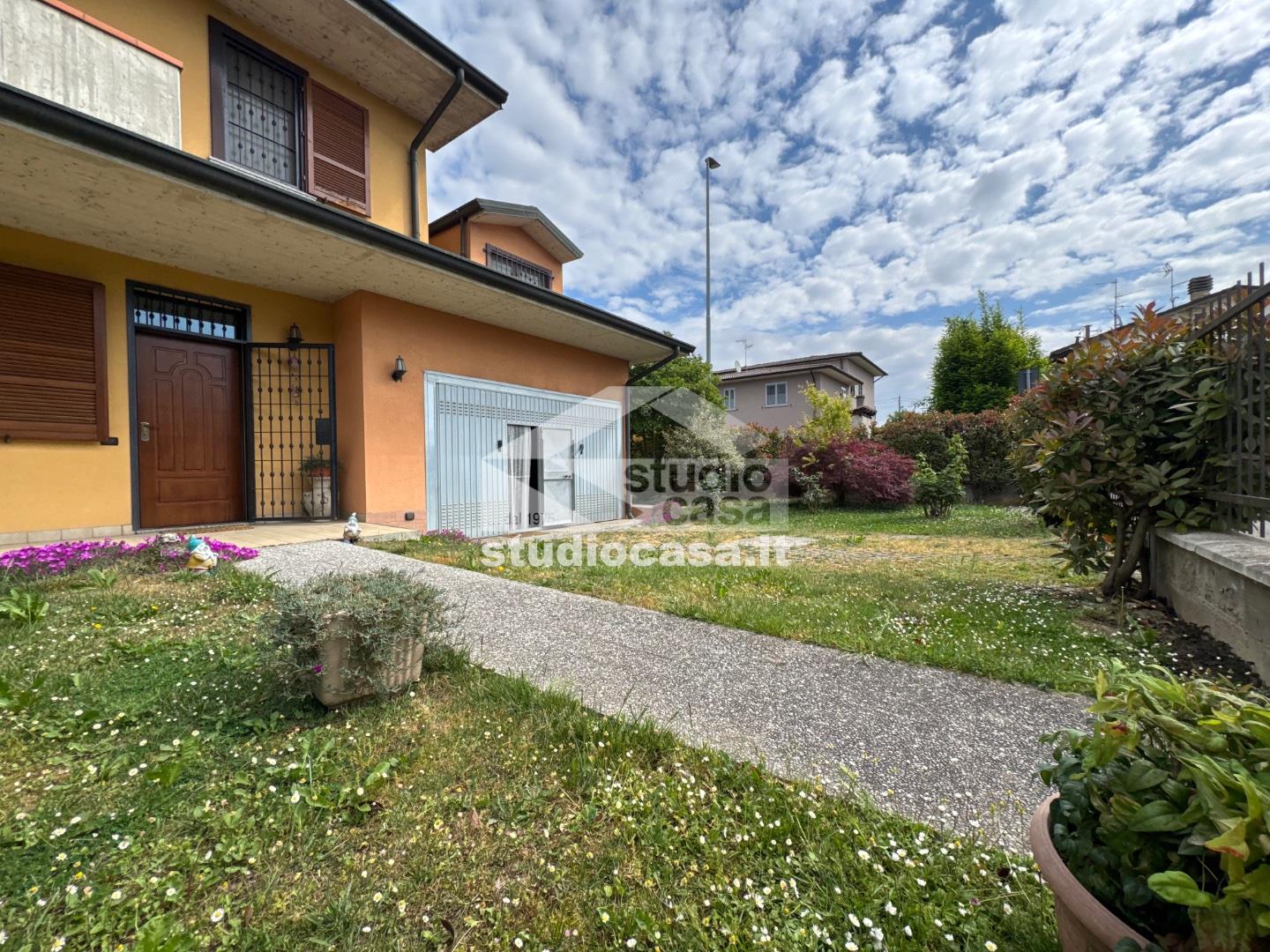 Villa a schiera di testa in vendita a Ricengo