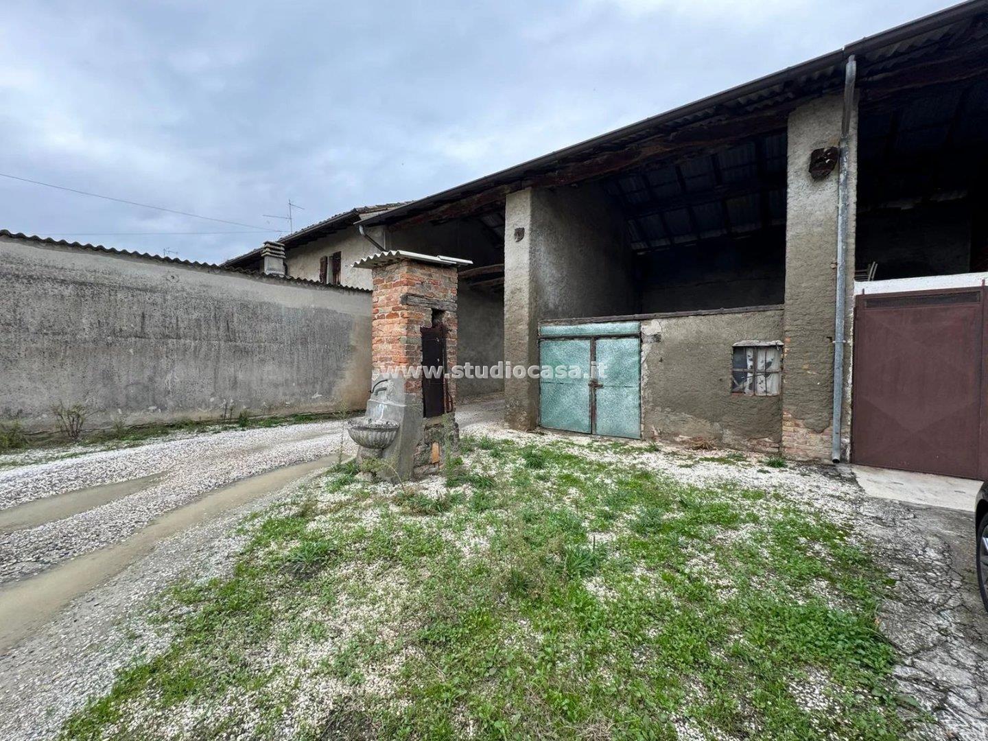 Casa Unifamiliare in vendita a Fiesco