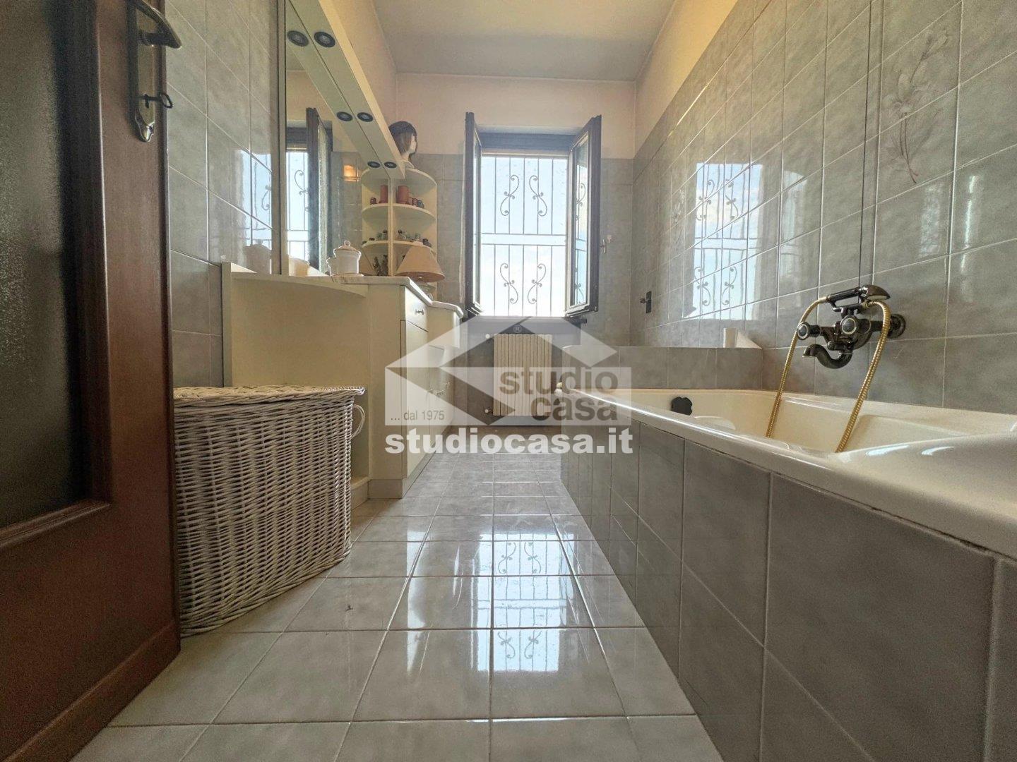 Casa Bifamiliare in vendita a Romanengo