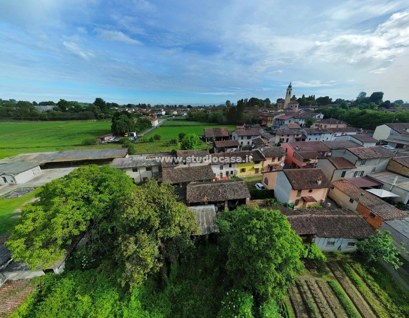 Cascina in vendita a Moscazzano