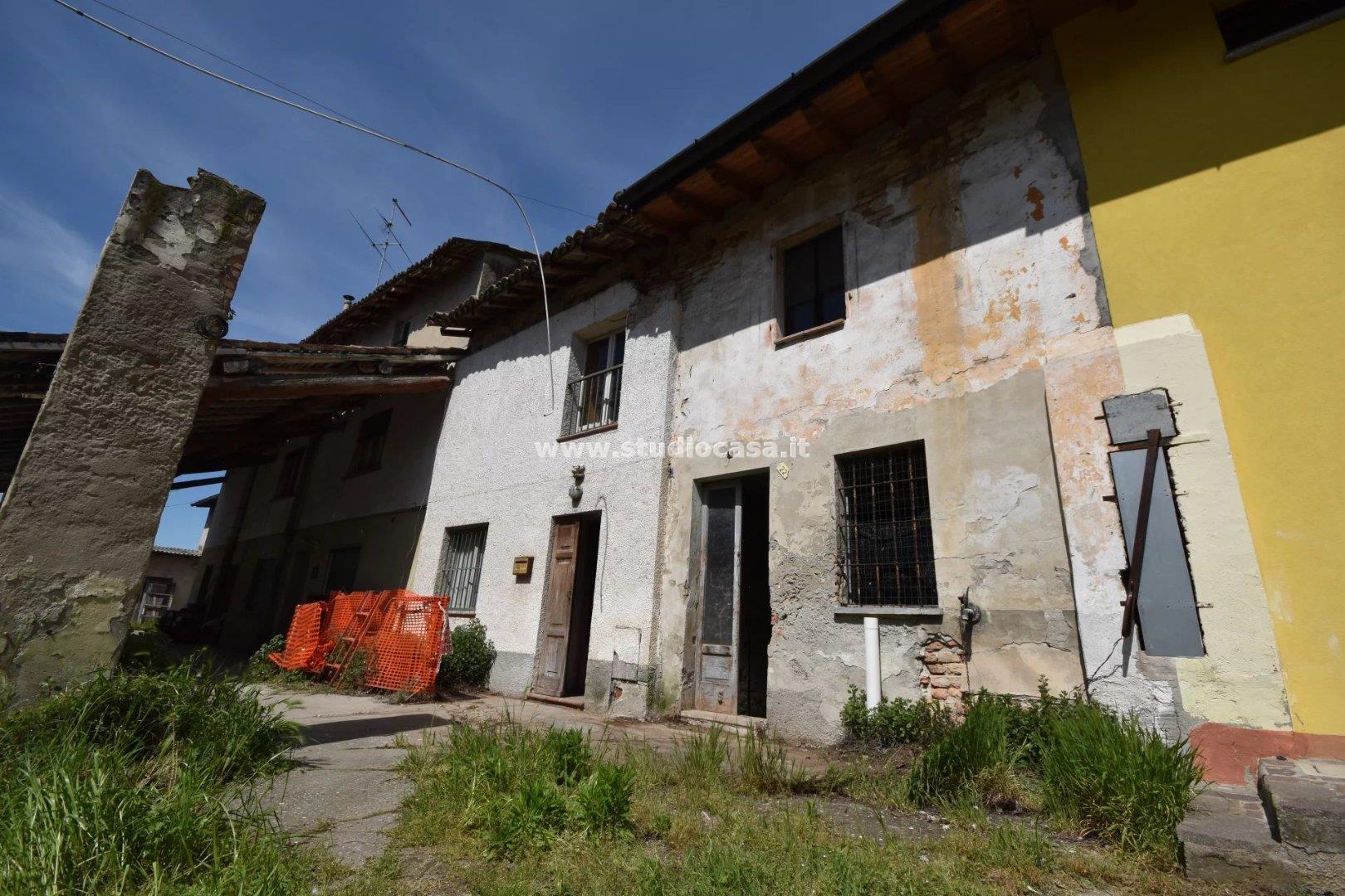 Cascina in vendita a Moscazzano