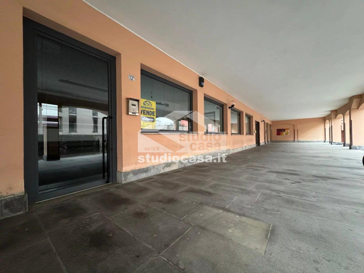 Negozio in vendita a Crema