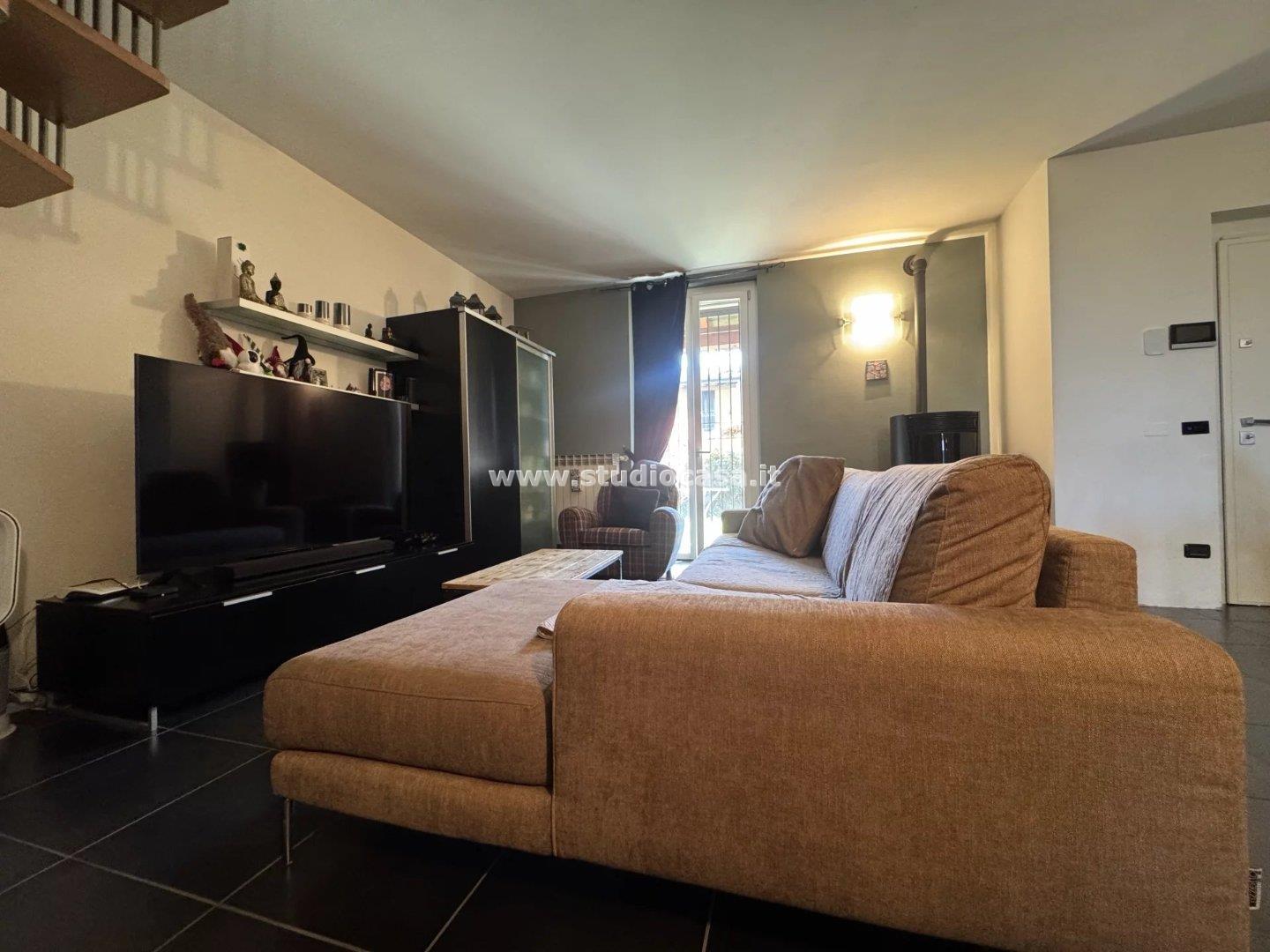 Villa Bifamiliare in vendita a Fiesco