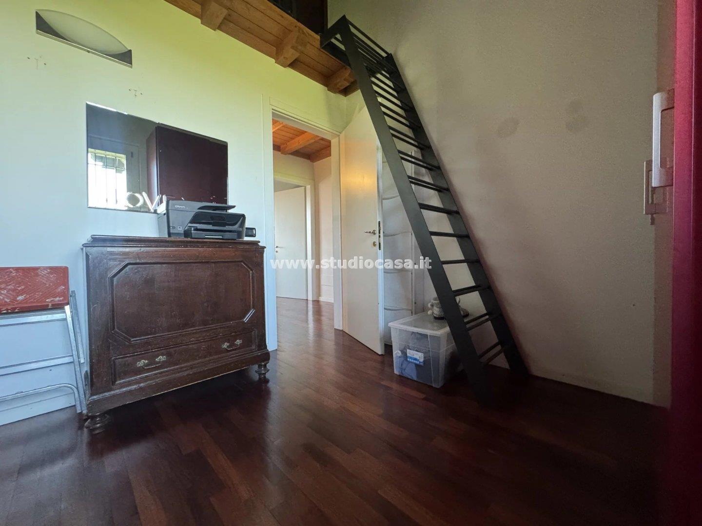 Villa Bifamiliare in vendita a Fiesco