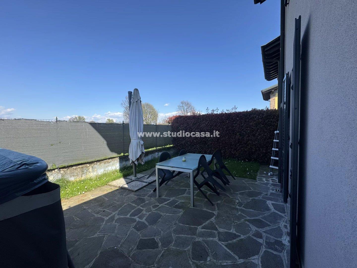 Villa Bifamiliare in vendita a Fiesco