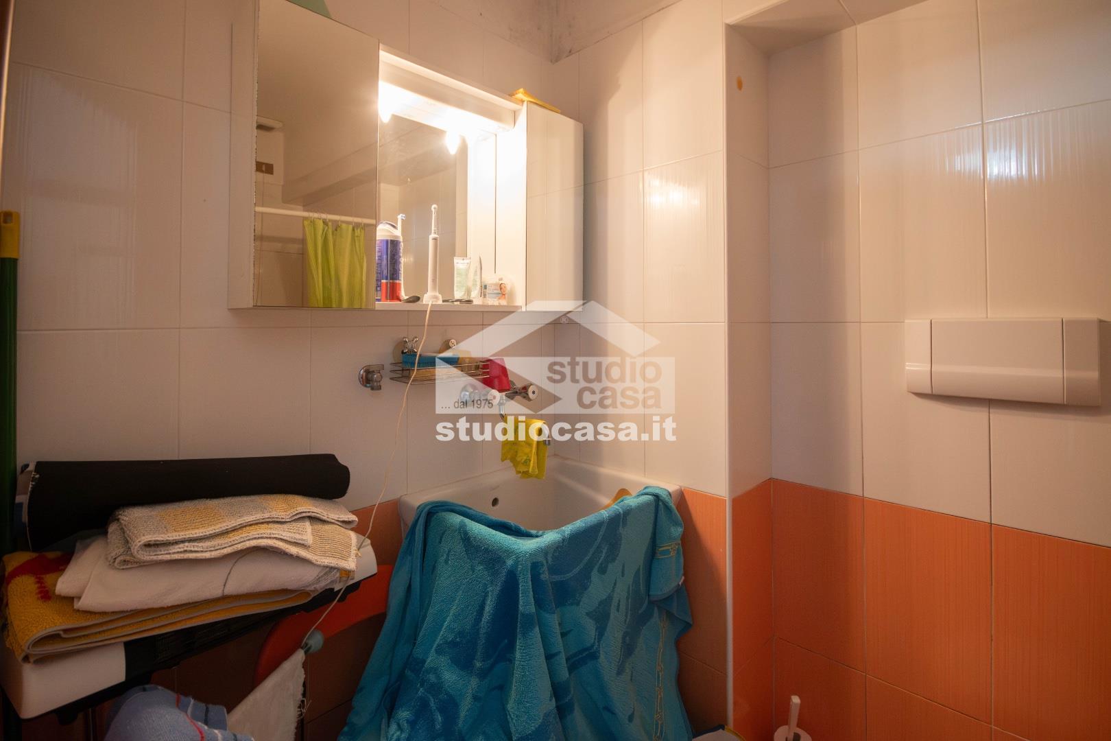 Casa Plurifamiliare in vendita a Genivolta