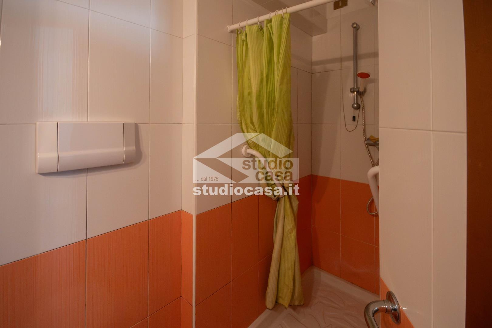 Casa Plurifamiliare in vendita a Genivolta