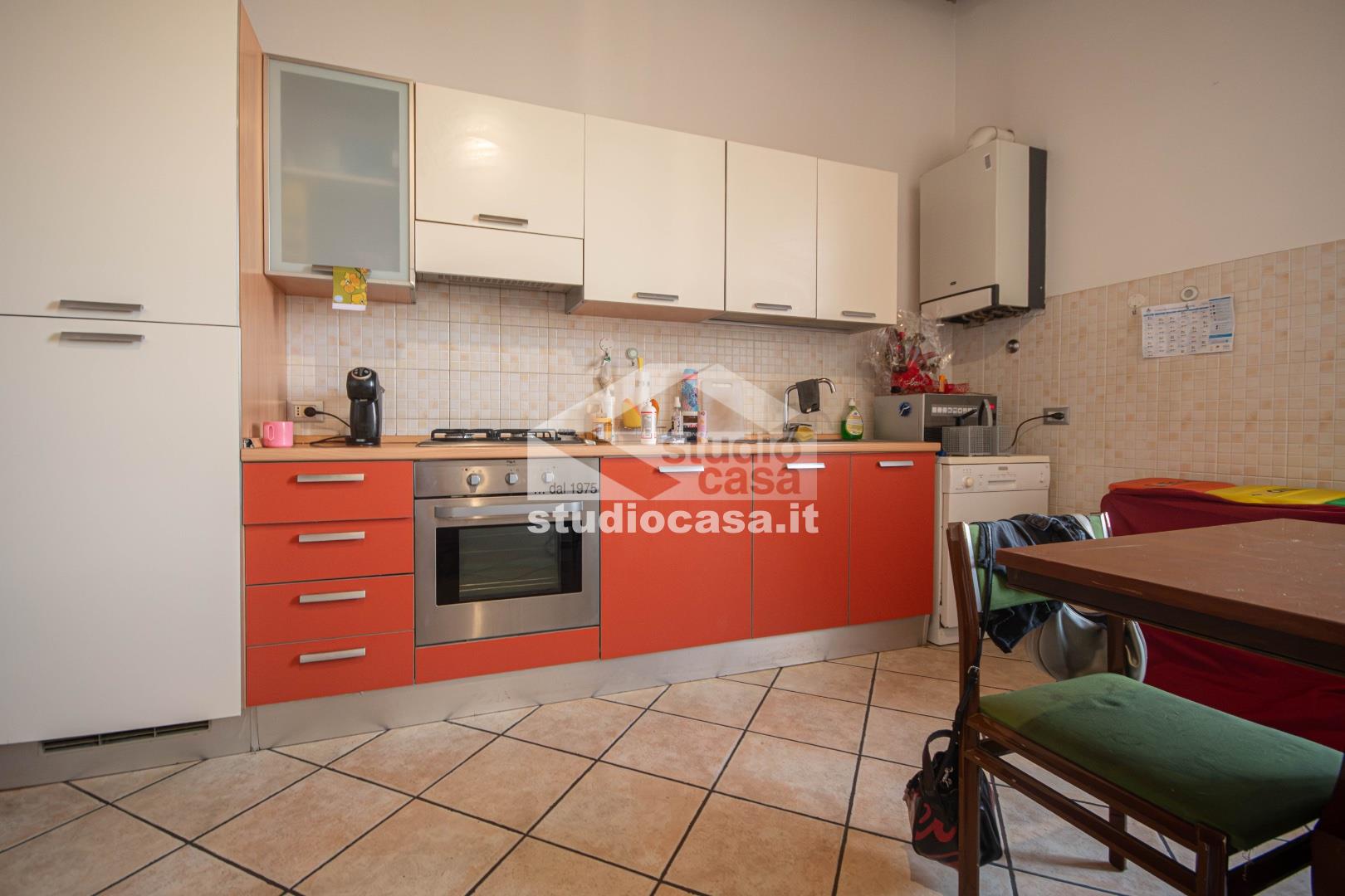 Casa Plurifamiliare in vendita a Genivolta