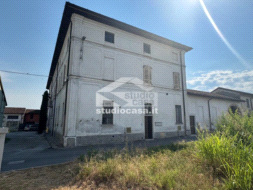 Casa Plurifamiliare in vendita a Genivolta