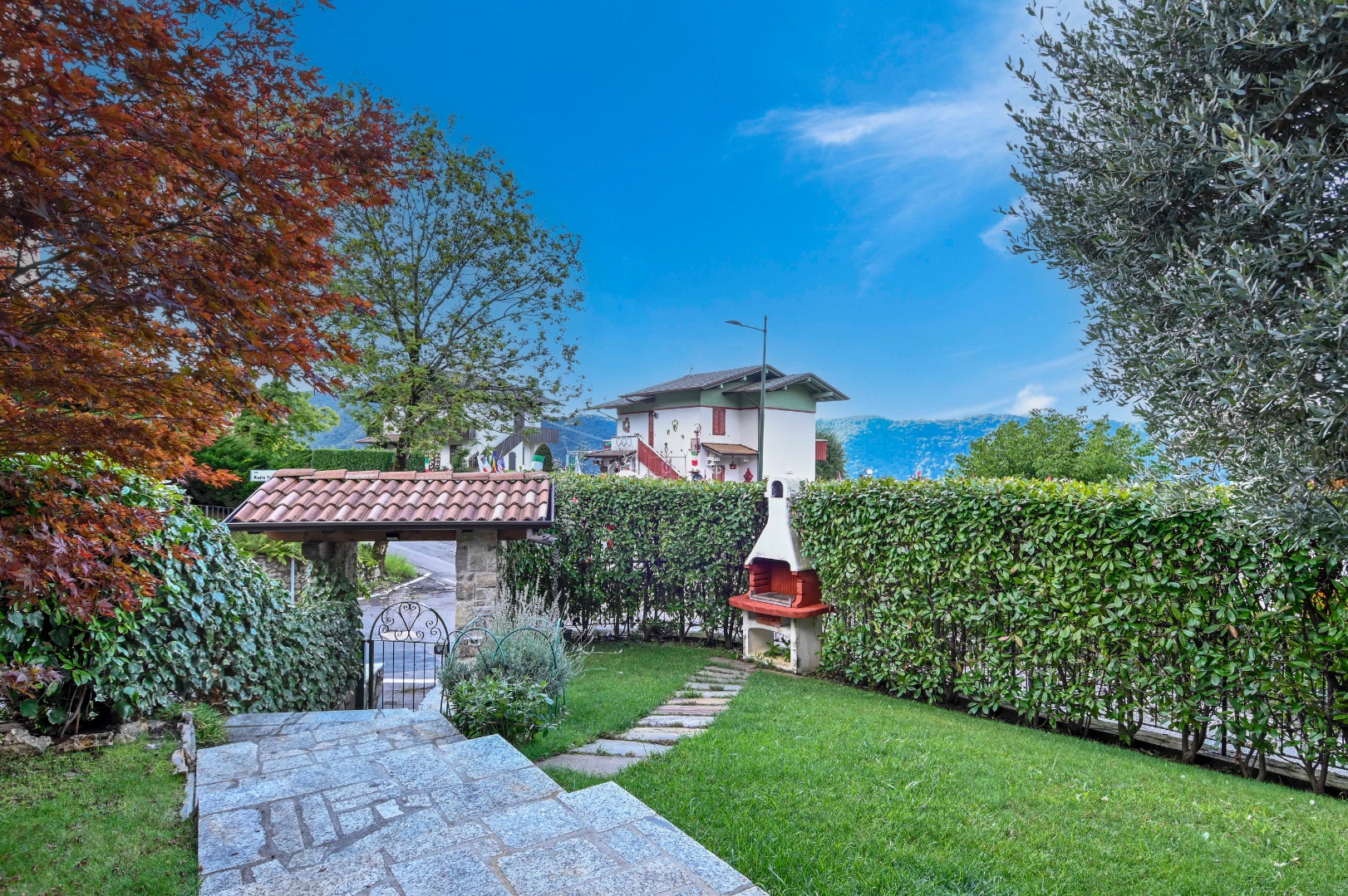 Appartamento in vendita a Selvino