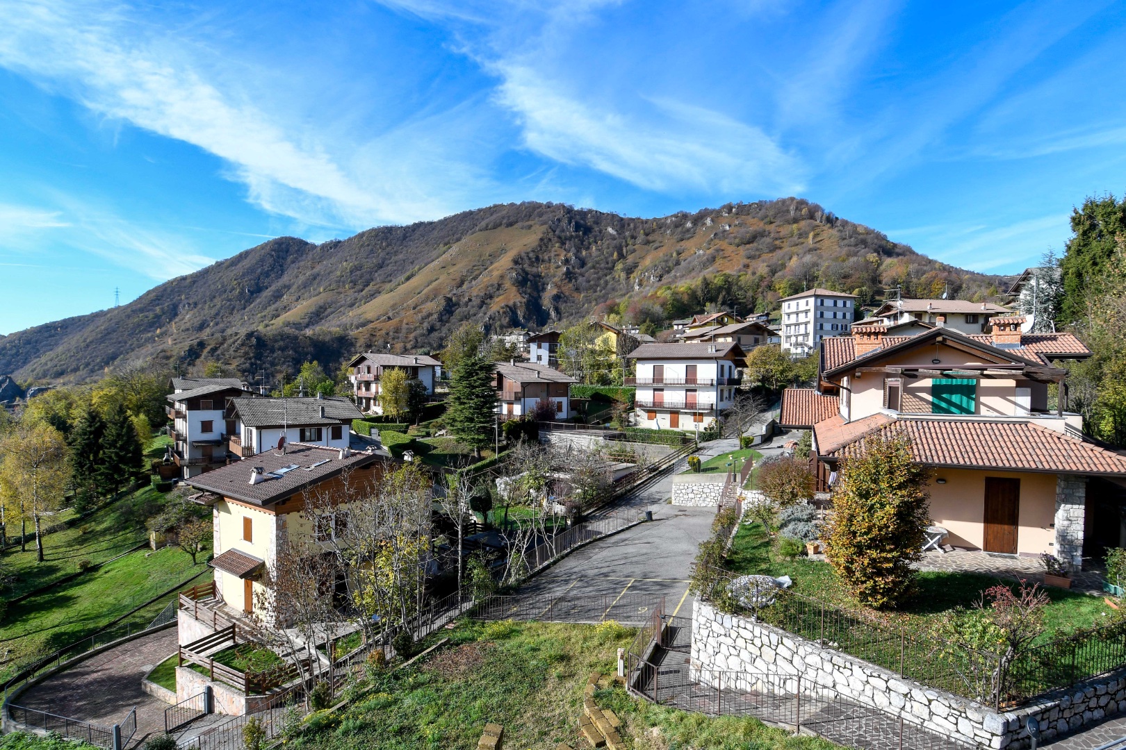 Appartamento in vendita a Selvino