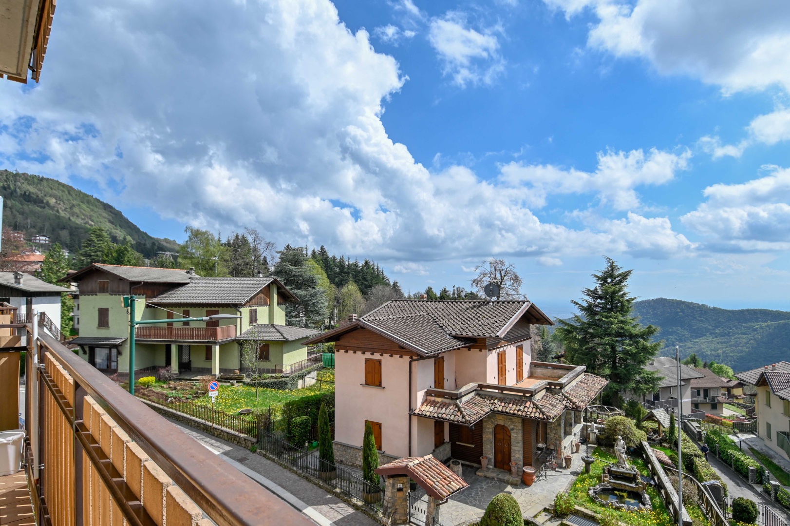 Appartamento in vendita a Selvino