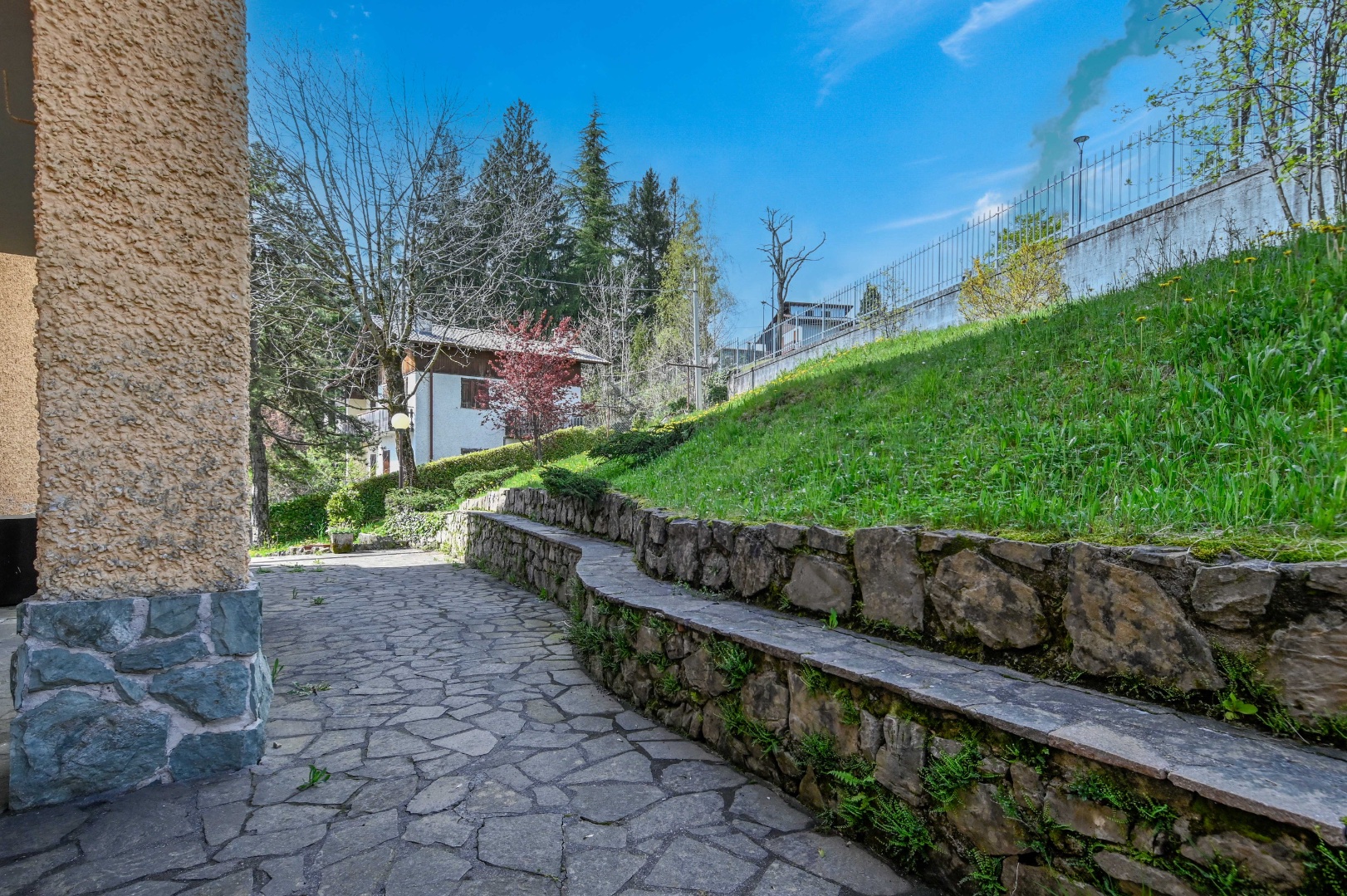 Appartamento in vendita a Selvino