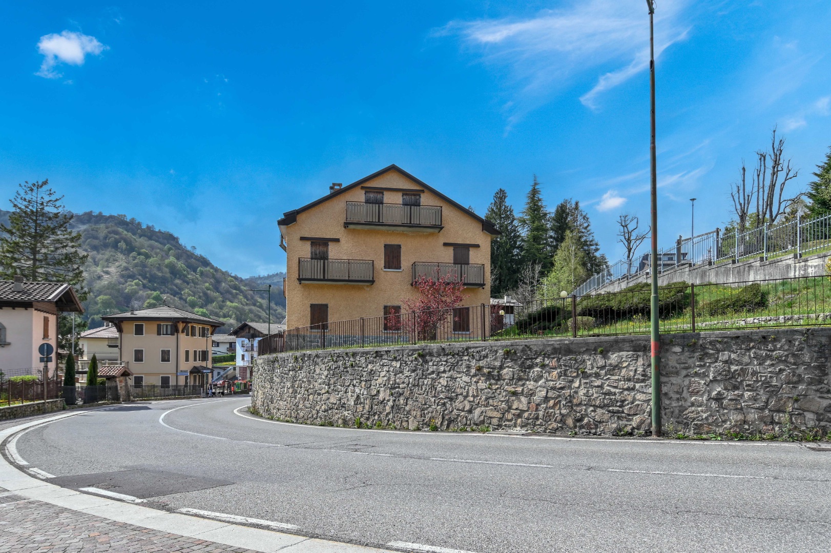 Appartamento in vendita a Selvino