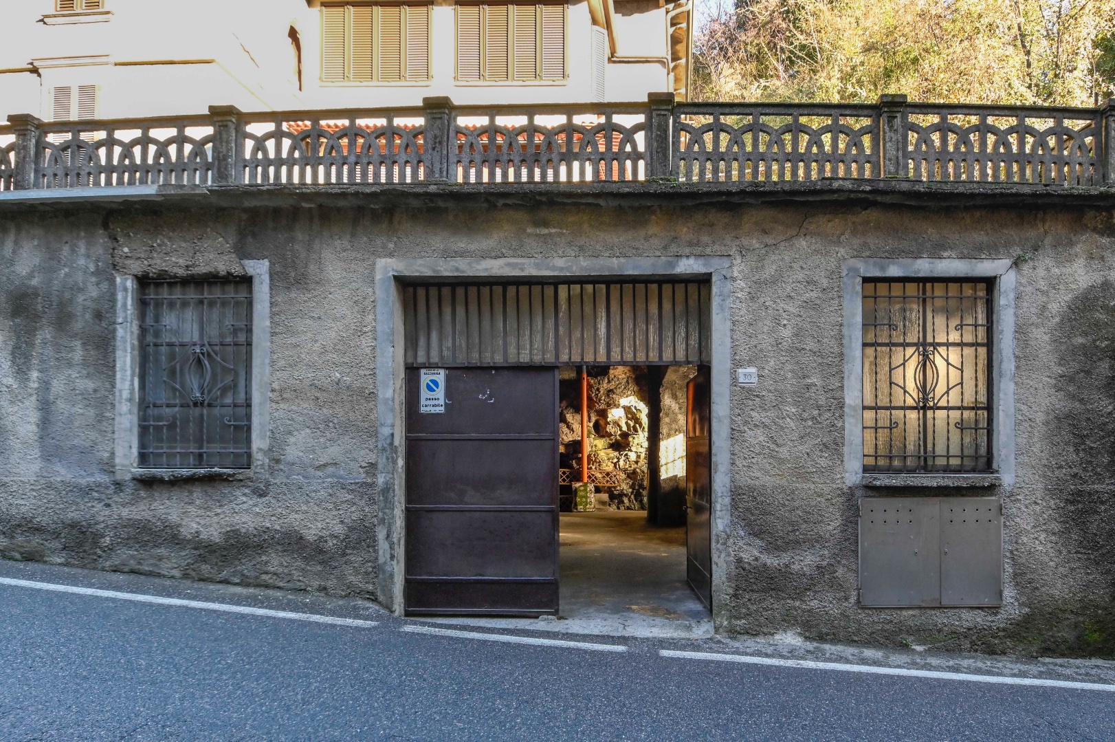 Magazzino in vendita a Gazzaniga