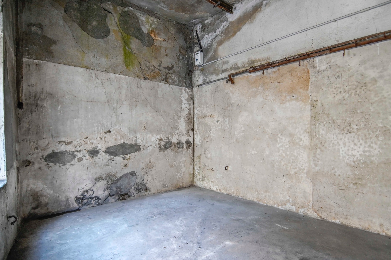 Magazzino in vendita a Gazzaniga