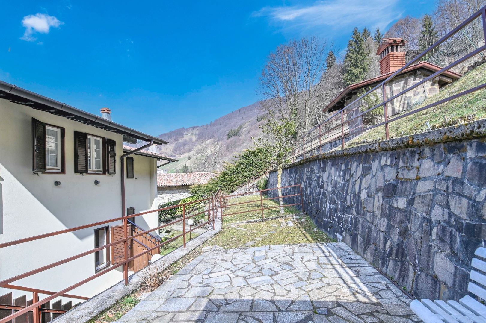 Appartamento in vendita a Aviatico