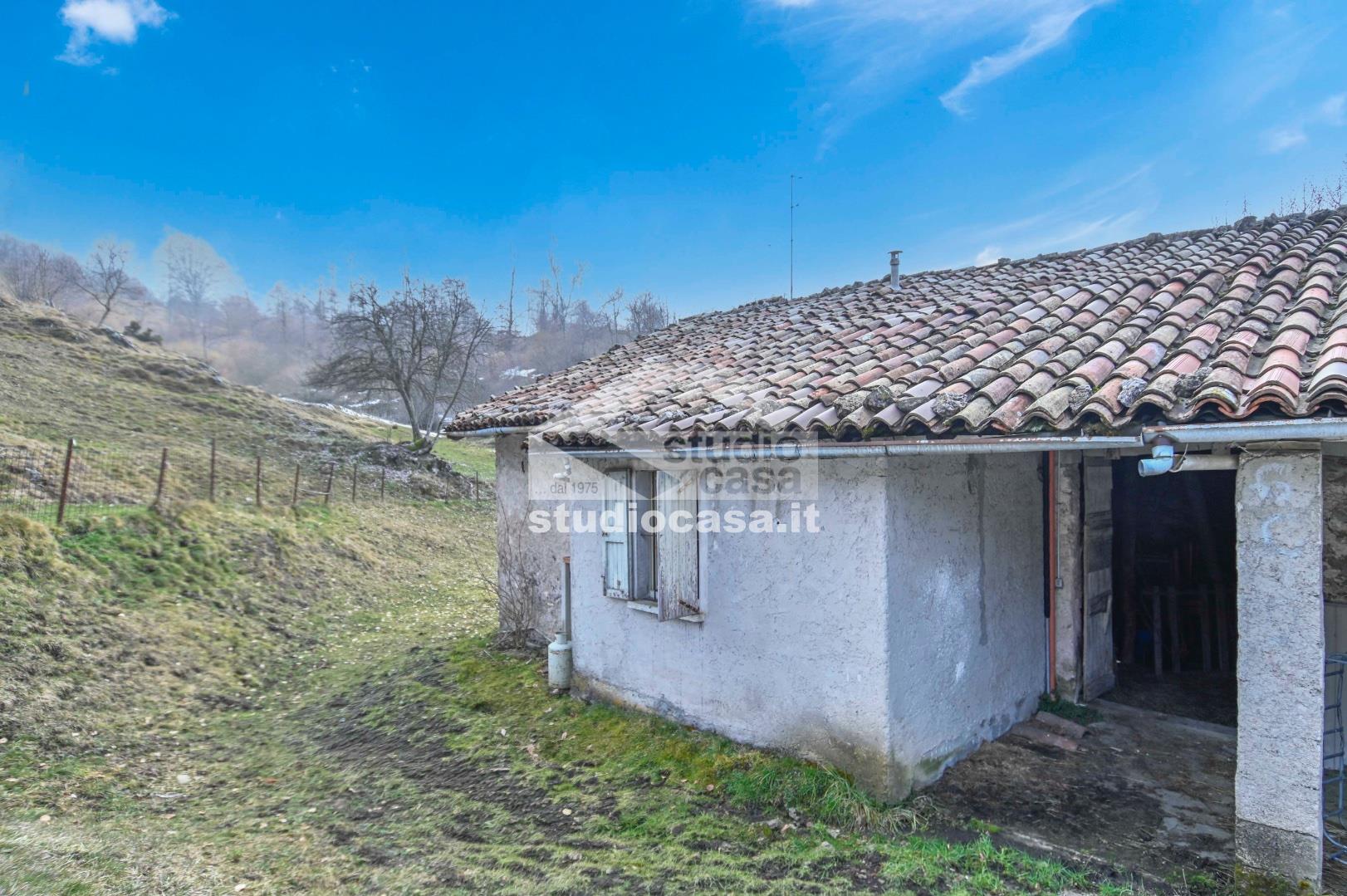 Cascina in vendita a Selvino