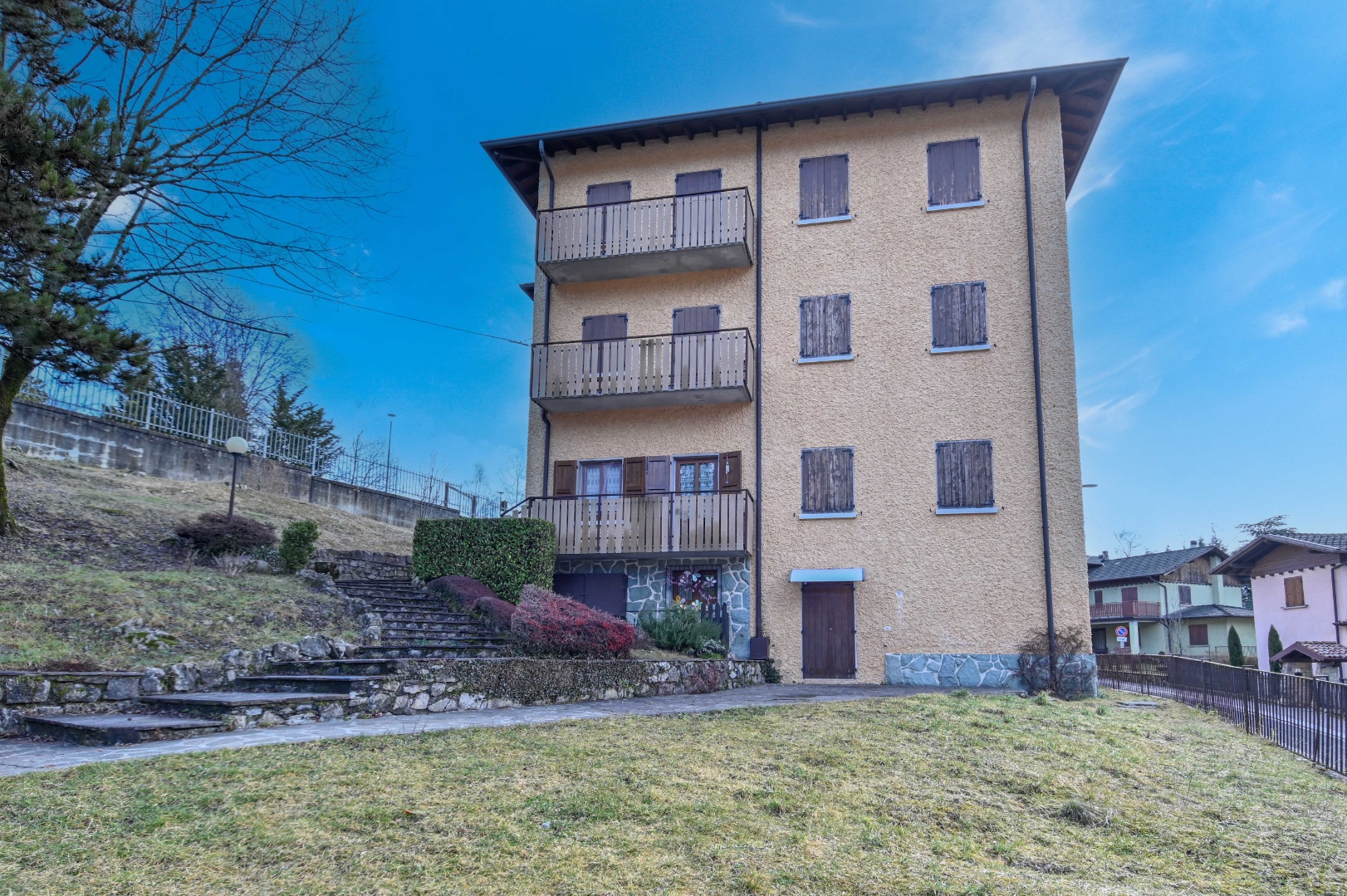 Appartamento in vendita a Selvino