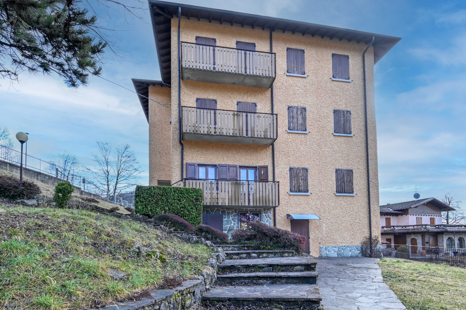 Appartamento in vendita a Selvino