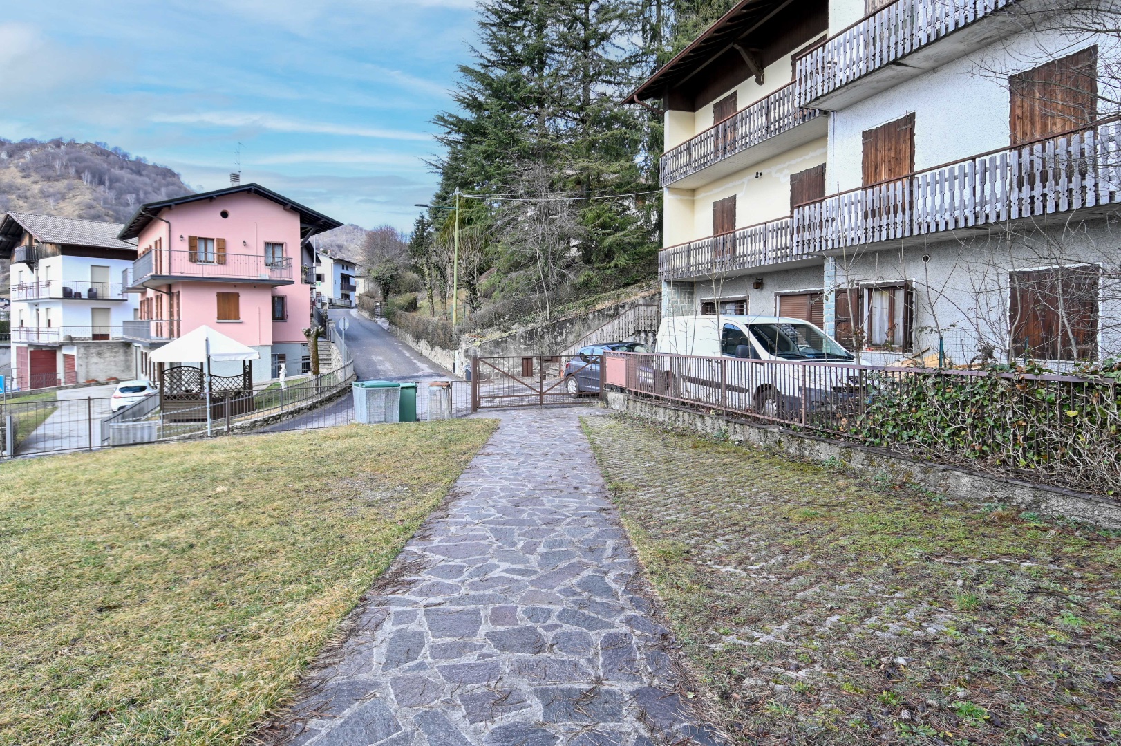 Appartamento in vendita a Selvino
