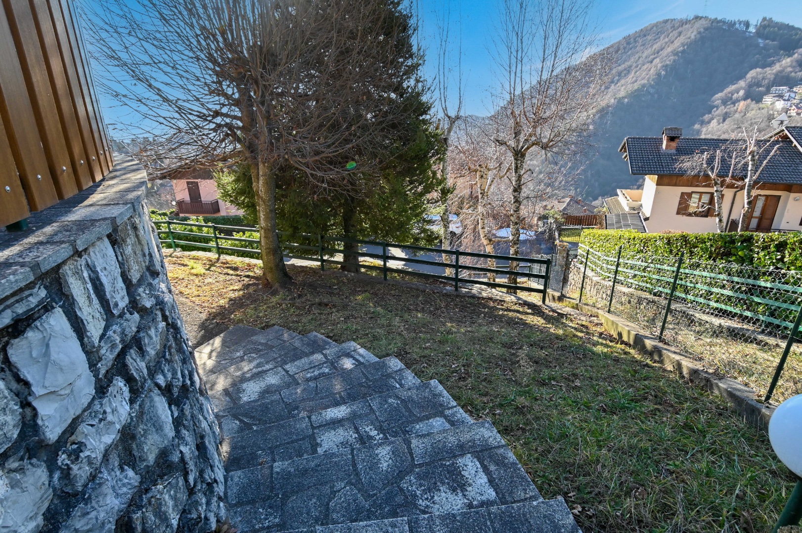 Appartamento in vendita a Selvino