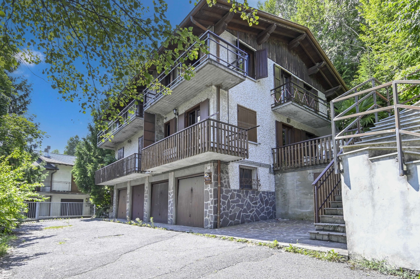 Appartamento in vendita a Selvino