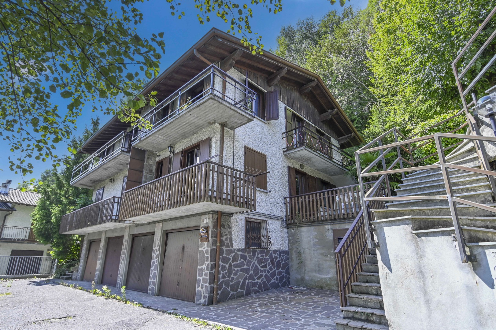 Appartamento in vendita a Selvino