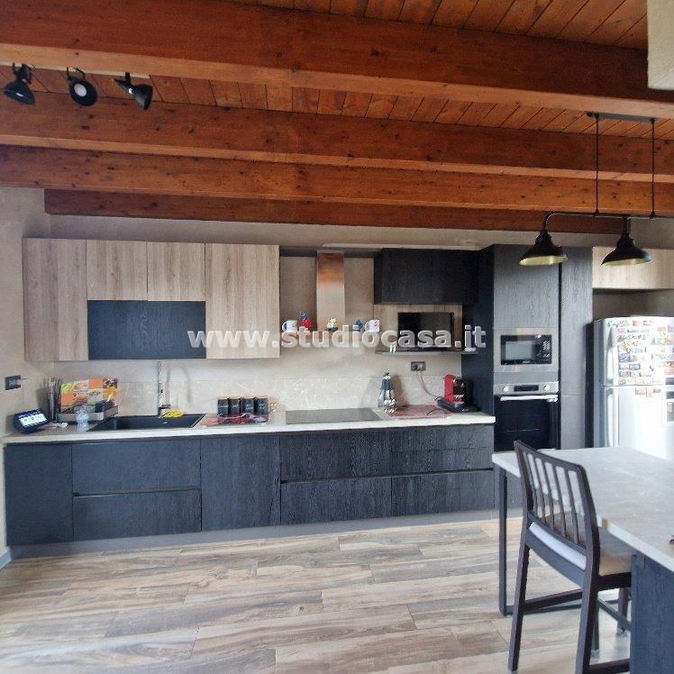 Villa Unifamiliare in vendita a Comazzo