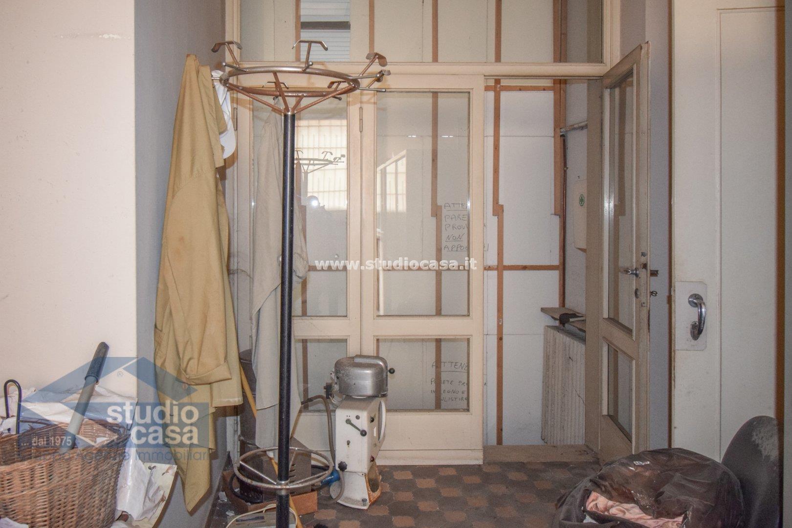 Magazzino in vendita a Lodi
