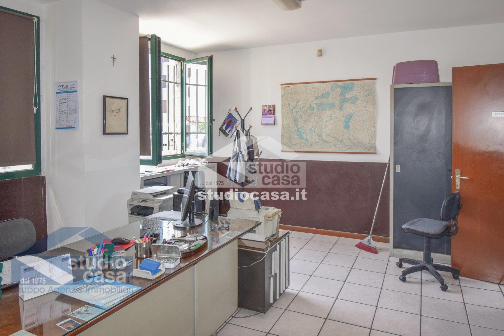 Capannone in vendita a Caselle Lurani