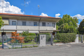 Villa a schiera in vendita a Lodi
