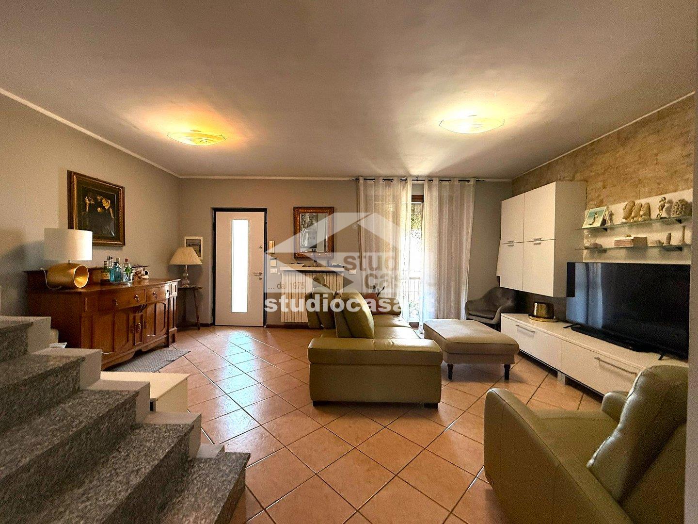 Villa a schiera in vendita a Lardirago