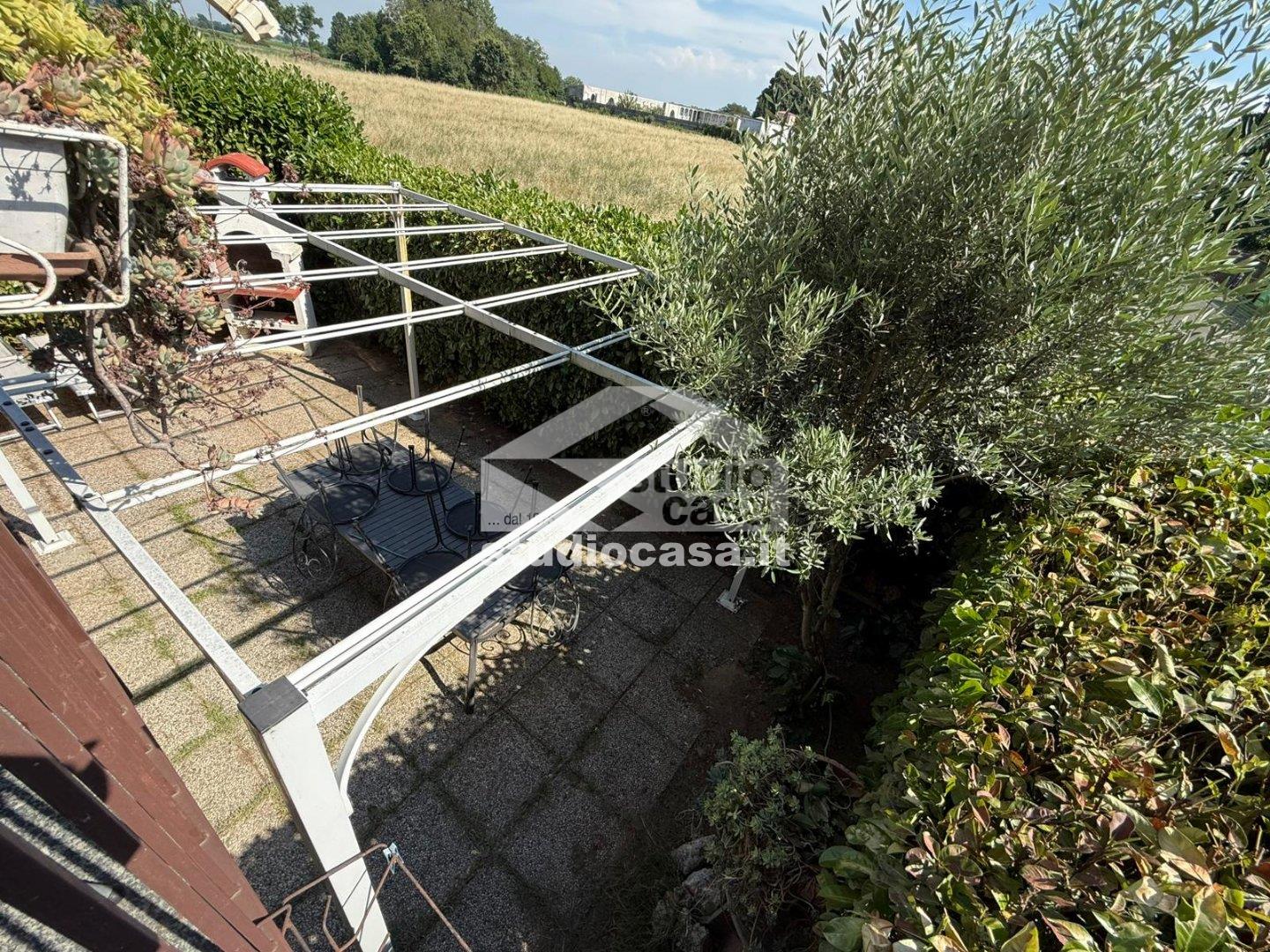 Villa a schiera in vendita a Lardirago