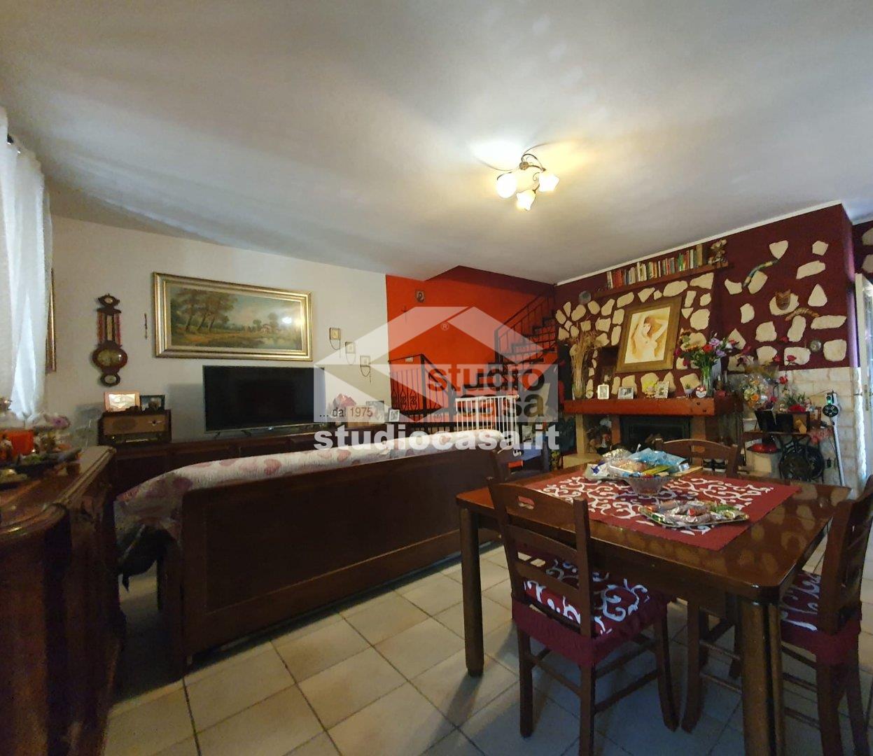 Casa Unifamiliare in vendita a Cornate d