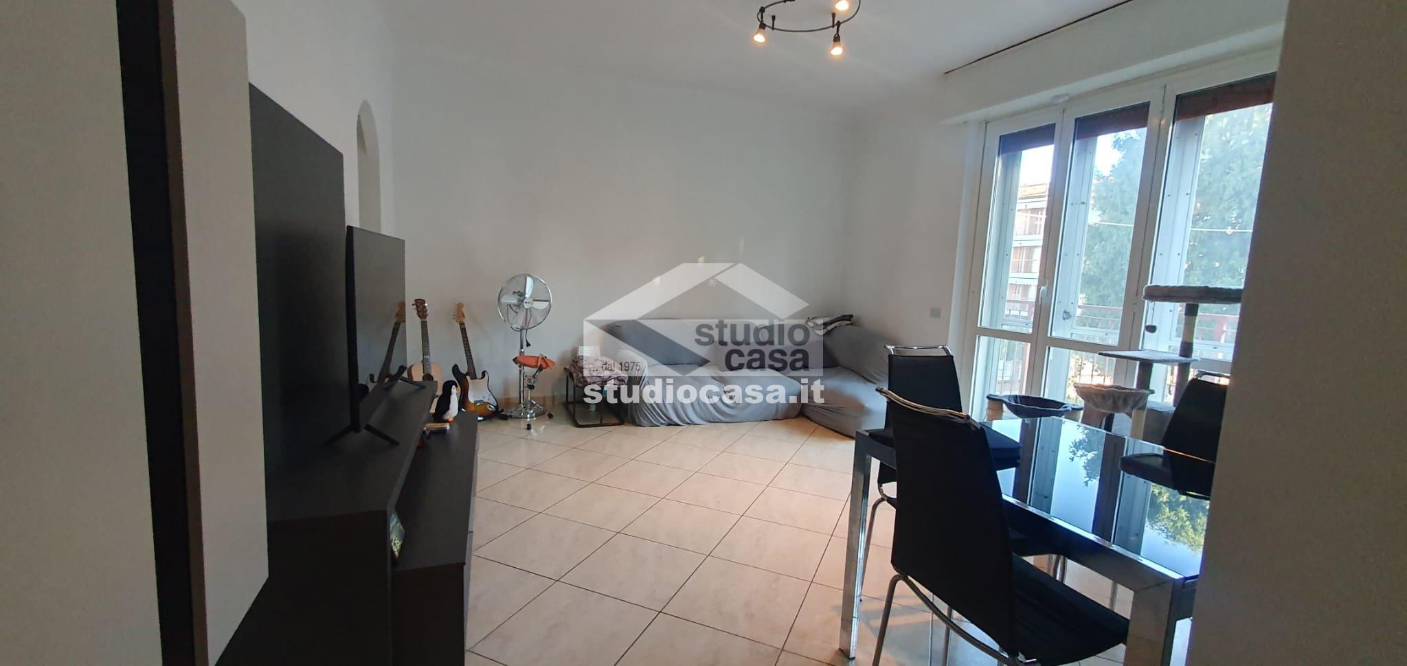 Appartamento in vendita a Locate di Triulzi